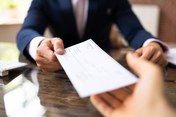 When a Payment Goes Wrong, How a Cheque Bounce Lawyer Can Help You Handle the Legal Situation